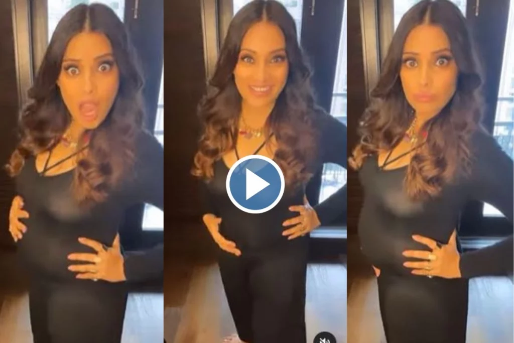 Bipasha Basu Flaunts Baby Bump