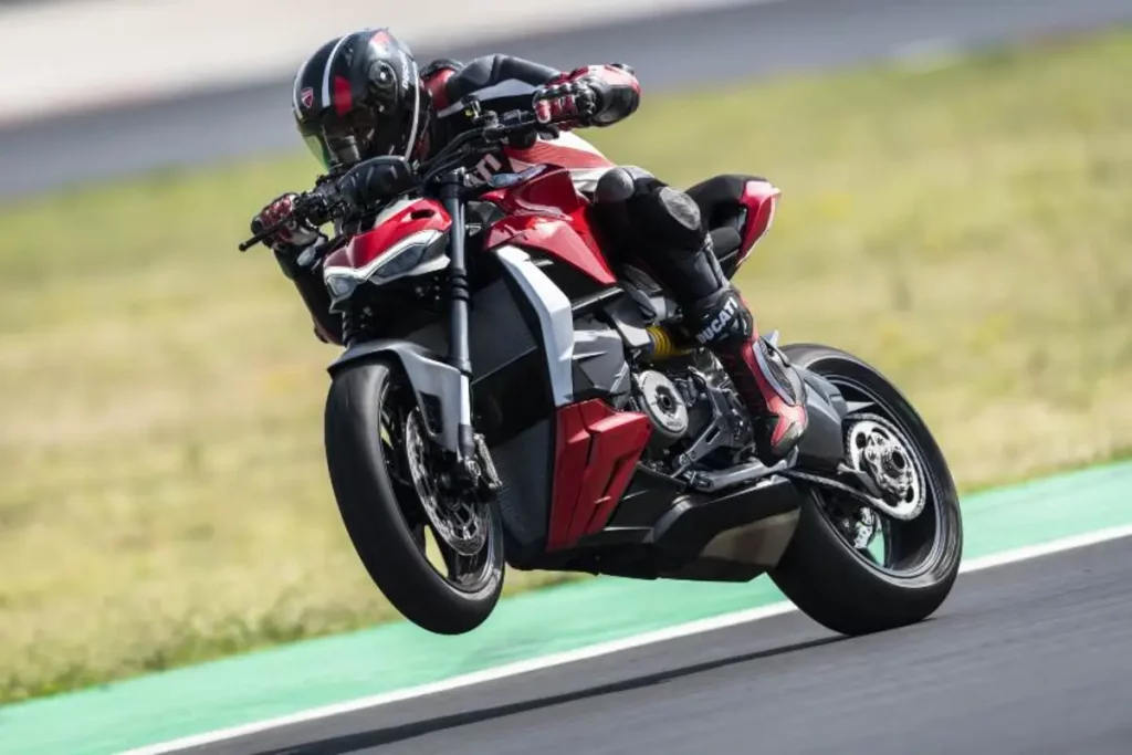 Ducati Streetfighter V2